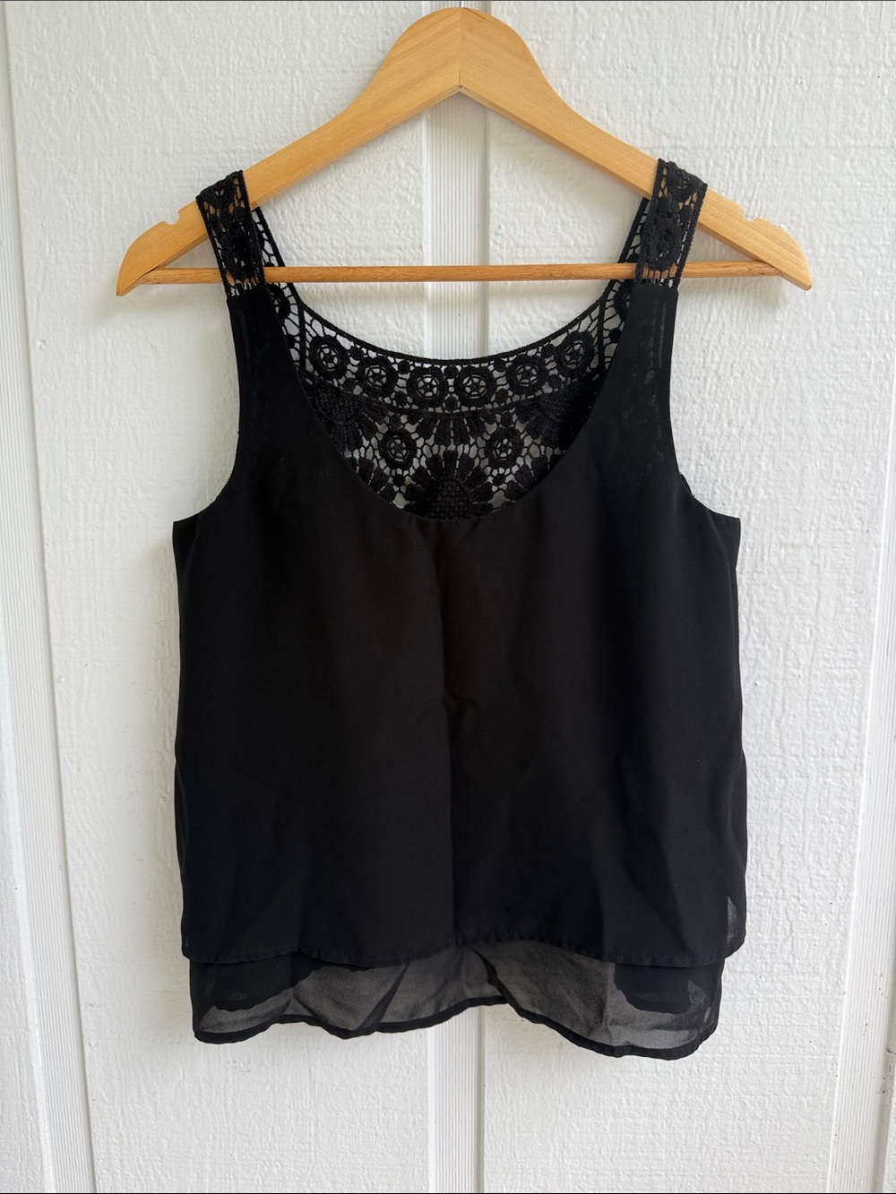 mine Black Lace-Back Layered Chiffon Camisole